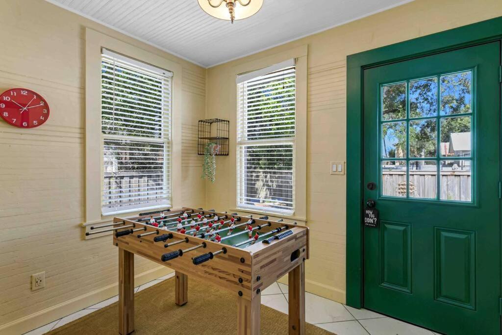 Friends Airbnb Themed 2Bed 2Bath Walkable To All Of Ybor Tampa Exteriér fotografie