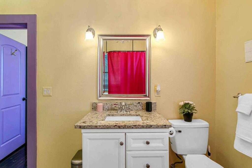 Friends Airbnb Themed 2Bed 2Bath Walkable To All Of Ybor Tampa Exteriér fotografie