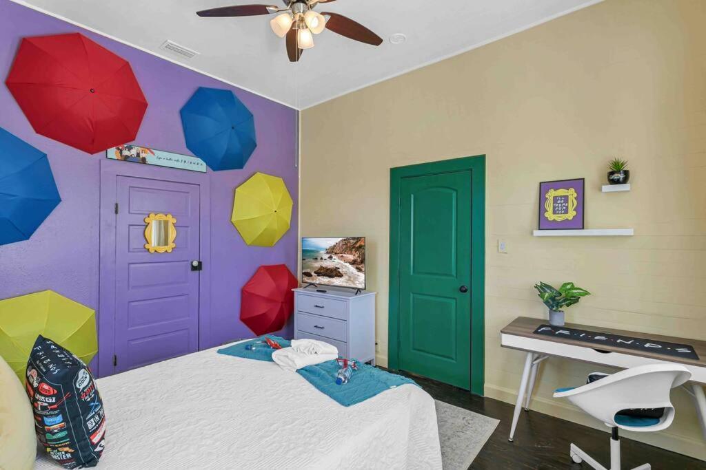 Friends Airbnb Themed 2Bed 2Bath Walkable To All Of Ybor Tampa Exteriér fotografie